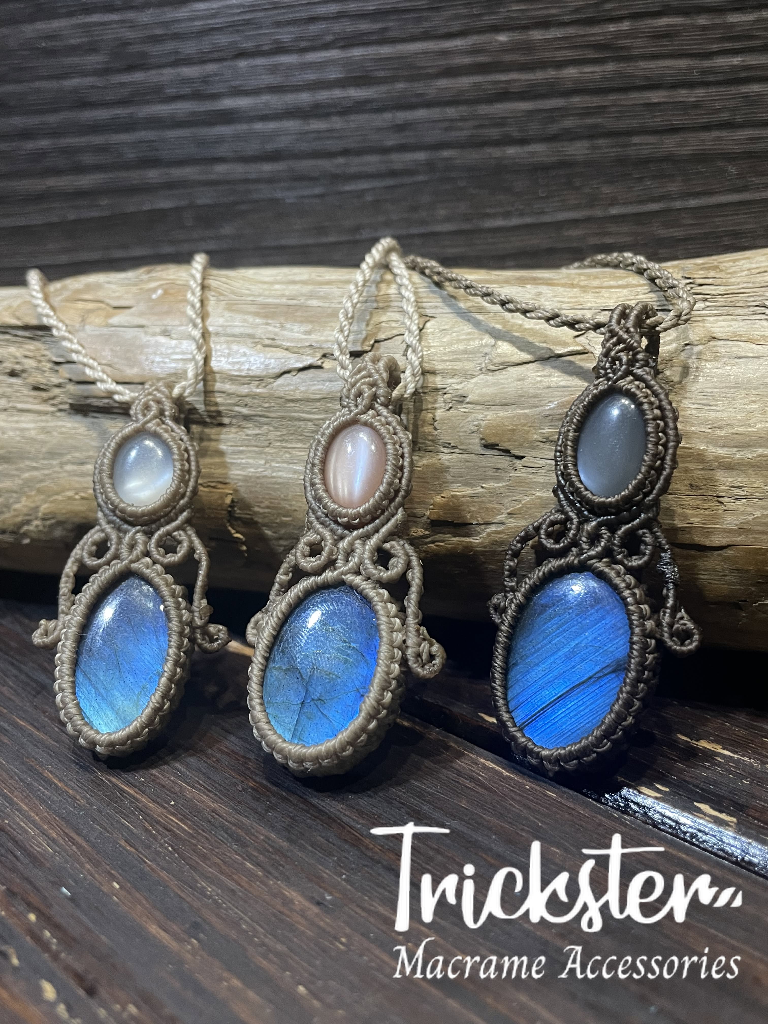 マクラメペンダント3点を追加いたしました