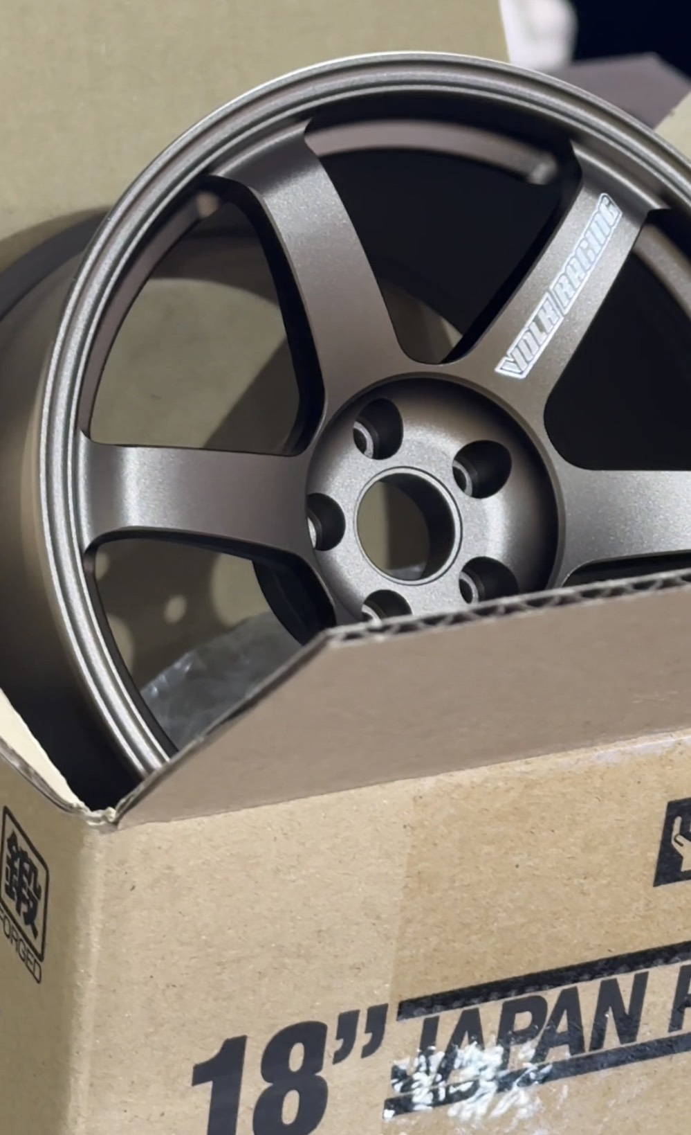 RAYS VOLK RACING TE37SAGA S-PLUSが入荷！？