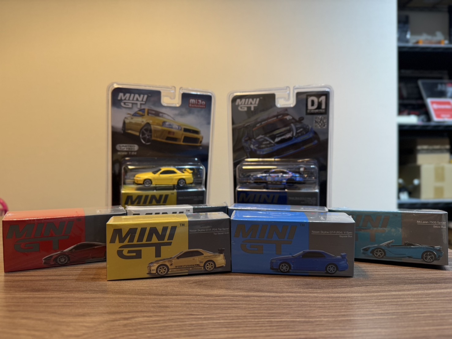 MINI GT製品のお取り扱いを開始！