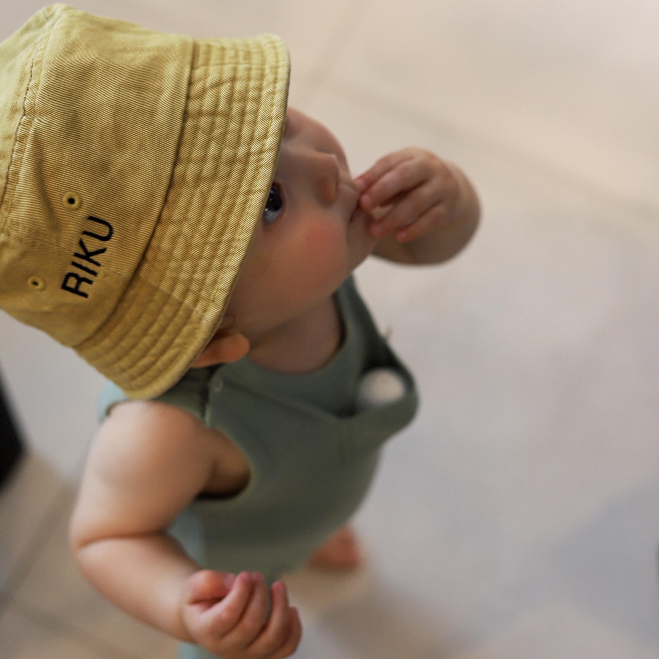 【0〜3歳】年齢別・公園に持っていくもの5選｜おしゃれで便利なRE-CORDおすすめアイテム