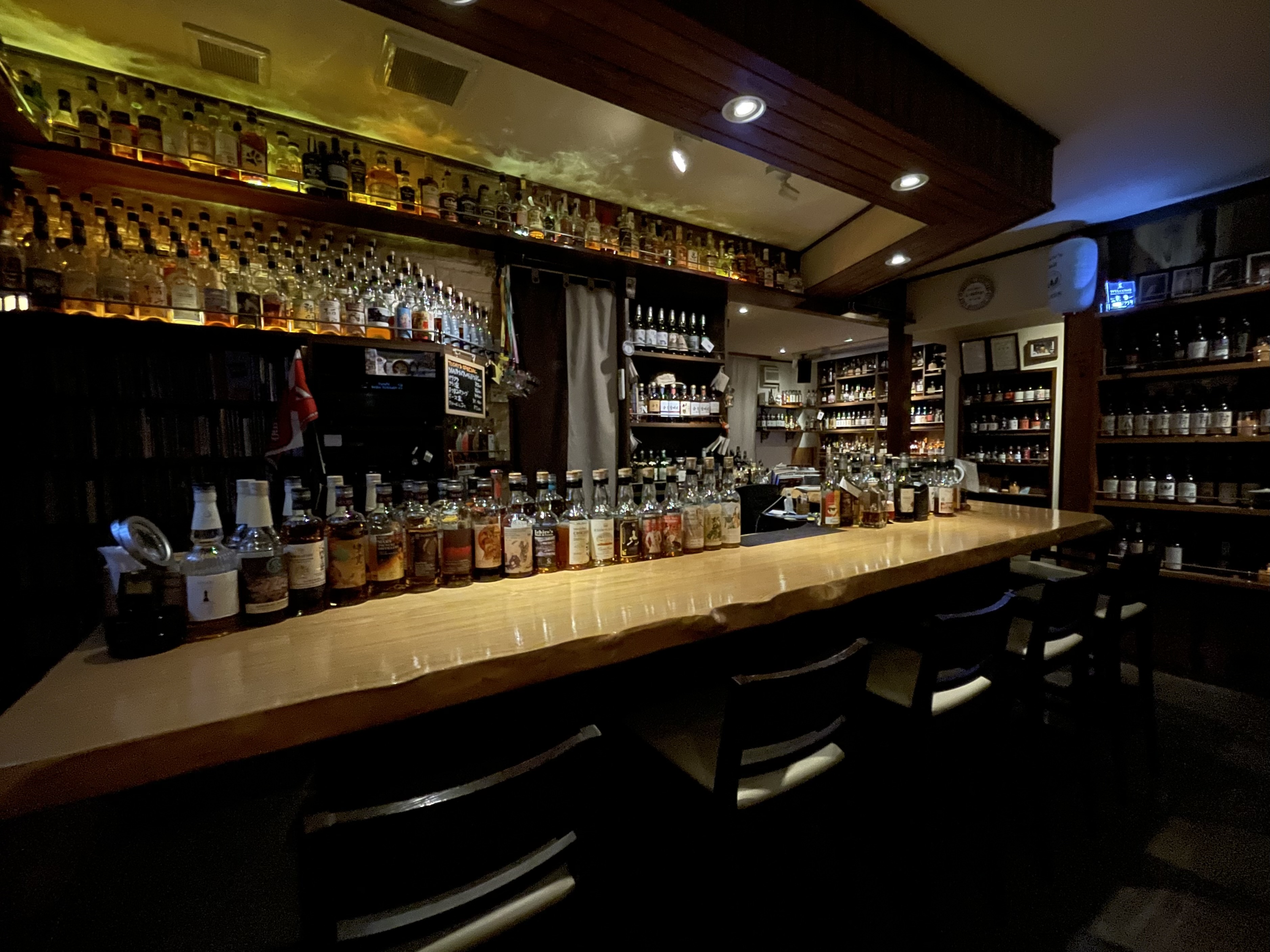 明日の日曜日はお休みさせていただきます。