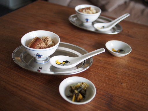 小さい茶碗と鶏のレンゲ(*'ω'*)