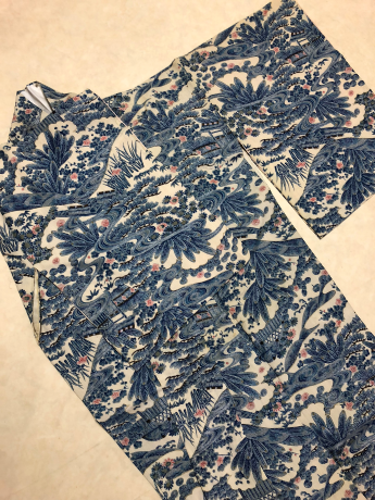 着物リメイク中☆