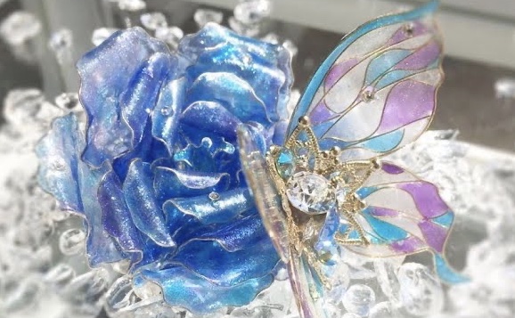 90万回再生突破♡Shikisoumonogatariの蝶とブルーローズ制作動画!