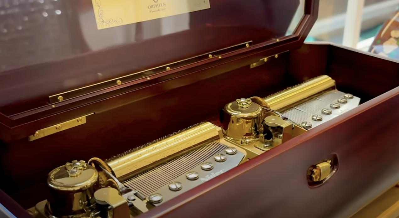 100-Note Cylinder Music Box