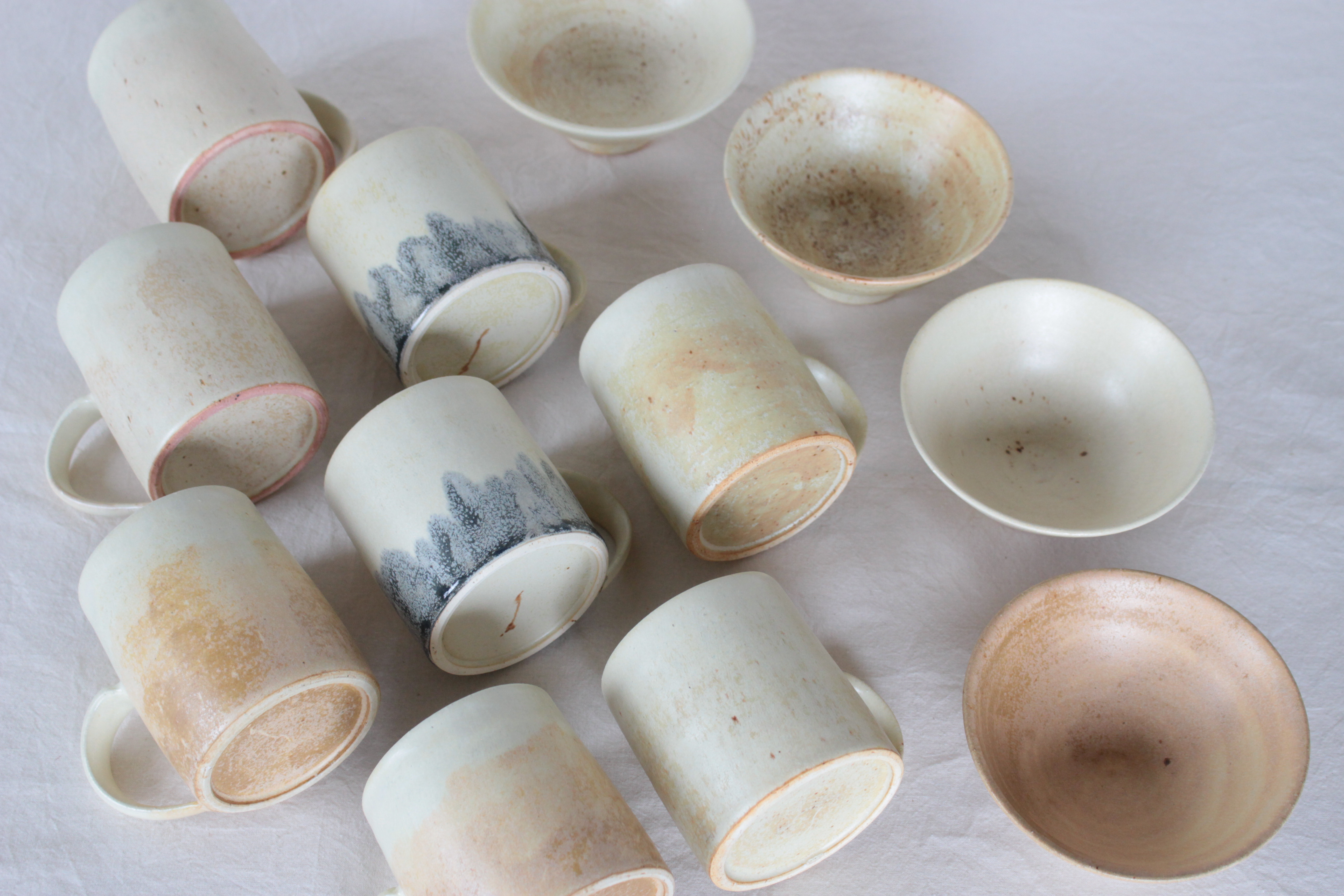 やきもの納屋 うすだなおみさんの取り扱いを開始します。