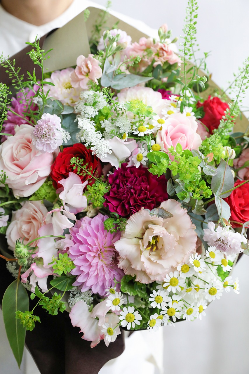 【姉妹店新商品のご案内】記念日・お誕生日をやさしく彩るバラのブーケ