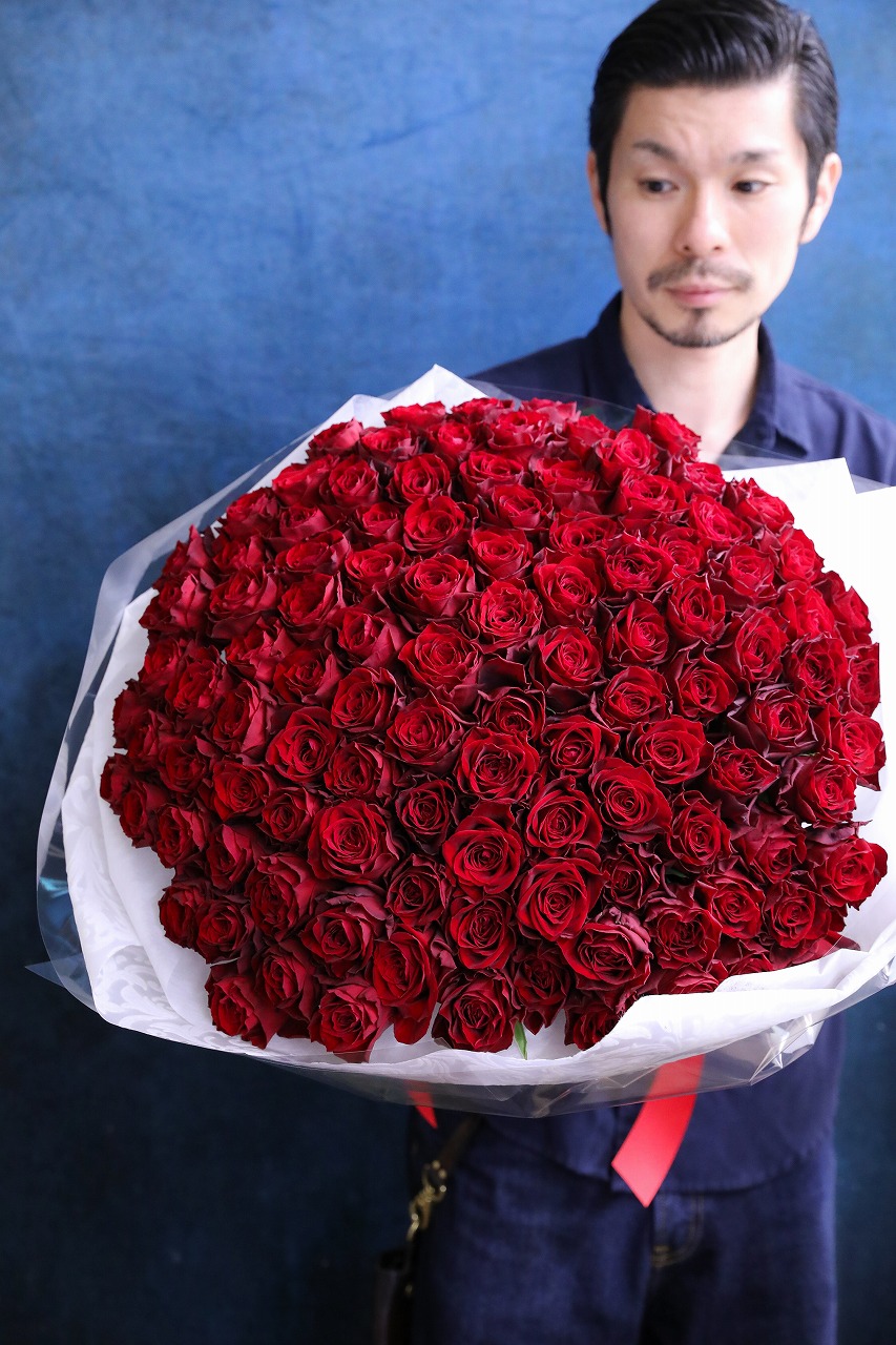 🌹１７，１２９本目🌹 【ウェディングにて贈る・108本のバラの花束】