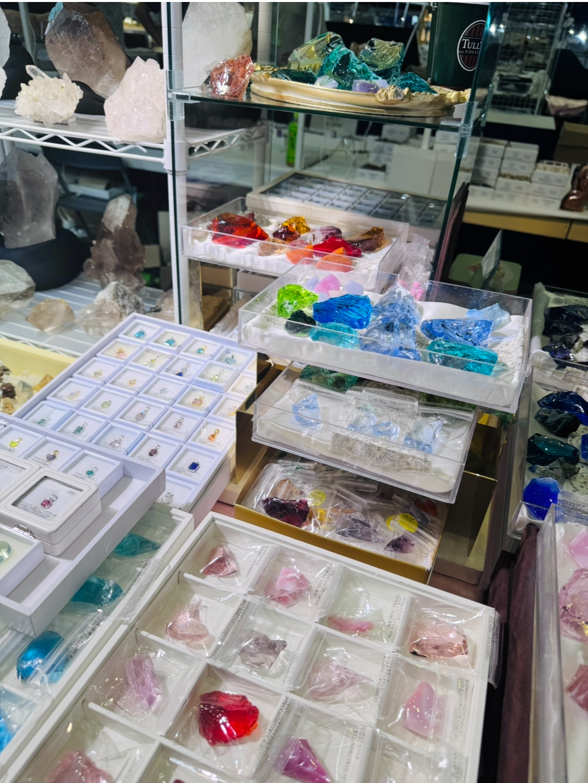 明日5/23(金)〜26(月)まで新宿ショーに出展します