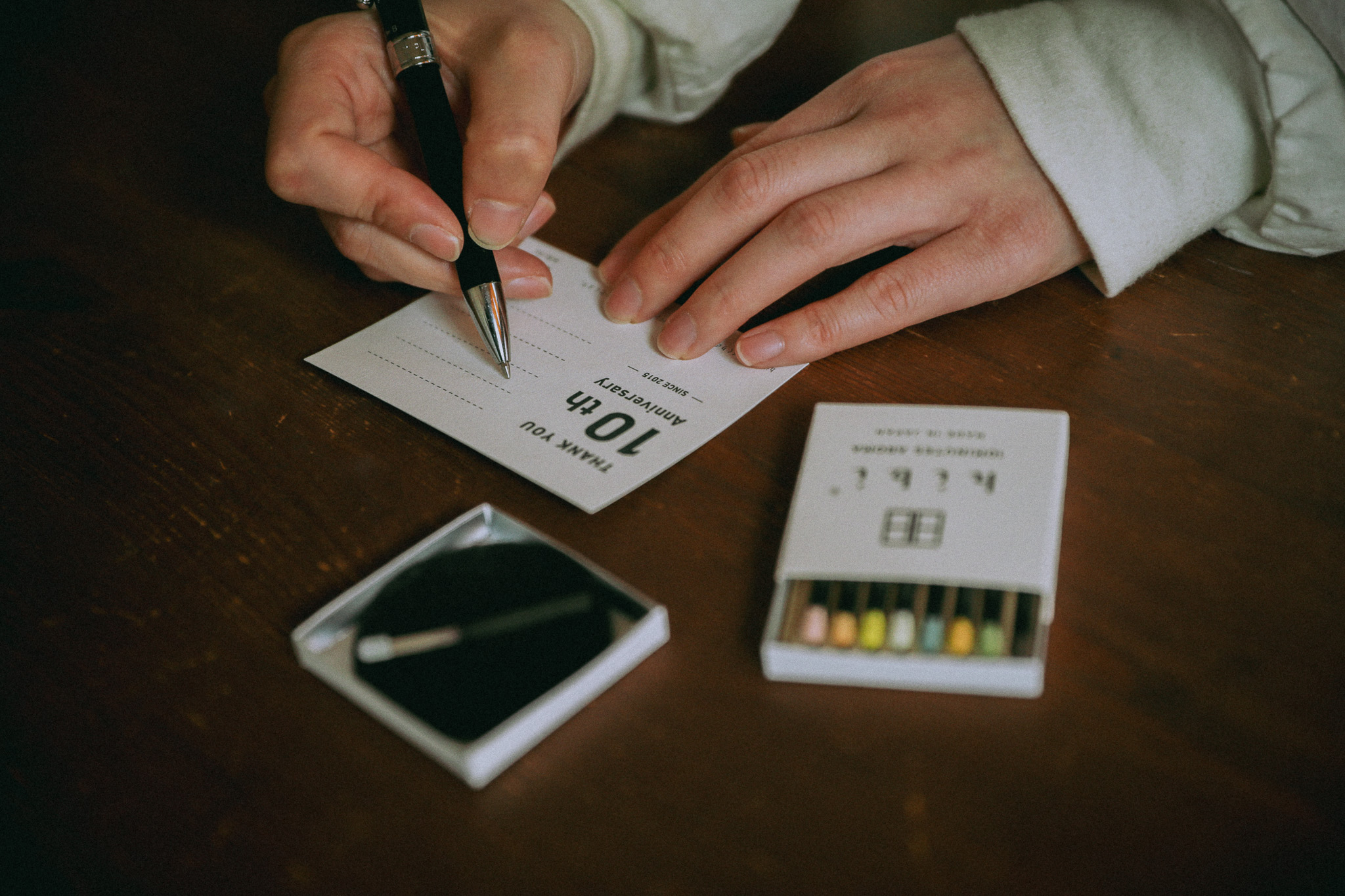 10年の感謝を込めて。 hibiスタッフが選ぶ〈hibi for you〉、期間限定で発売。