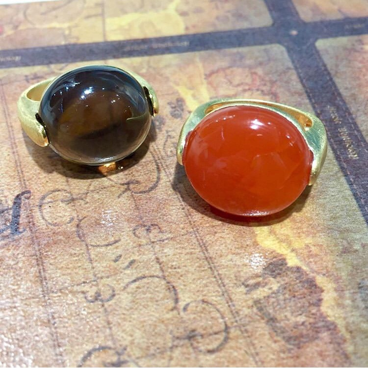 上品なツヤが魅力のリング