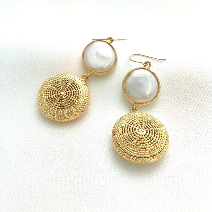 大ぶりのオシャレなピアス☆