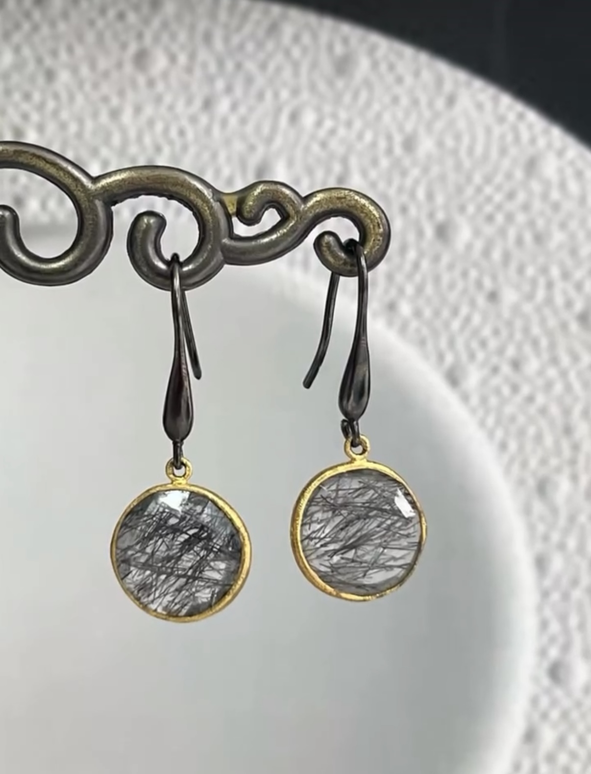 ブラックコーデに♡