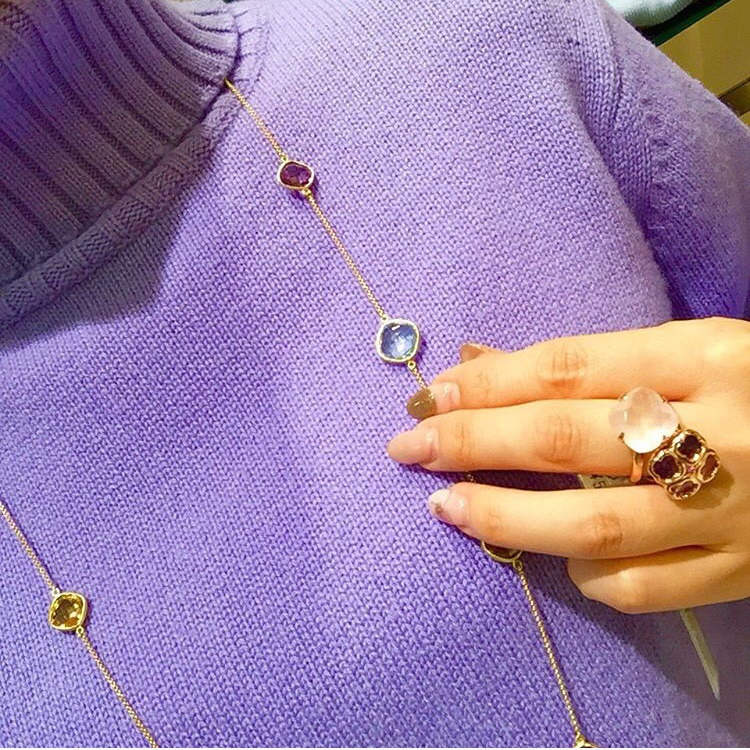 カラーストーンアクセサリーで素敵に☆