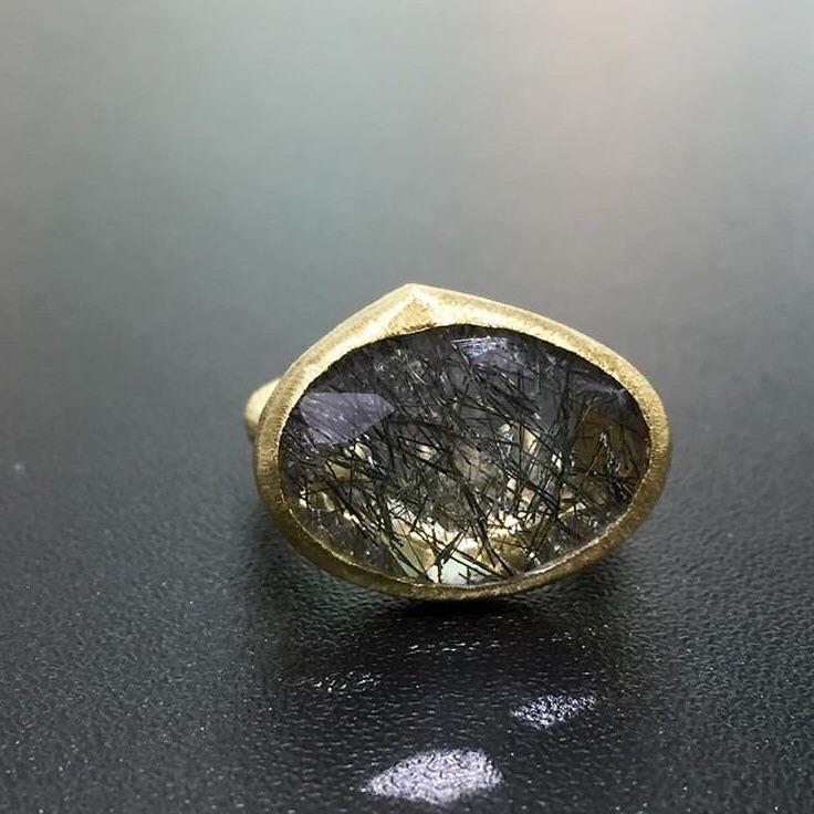 ブラックルチルリング✨