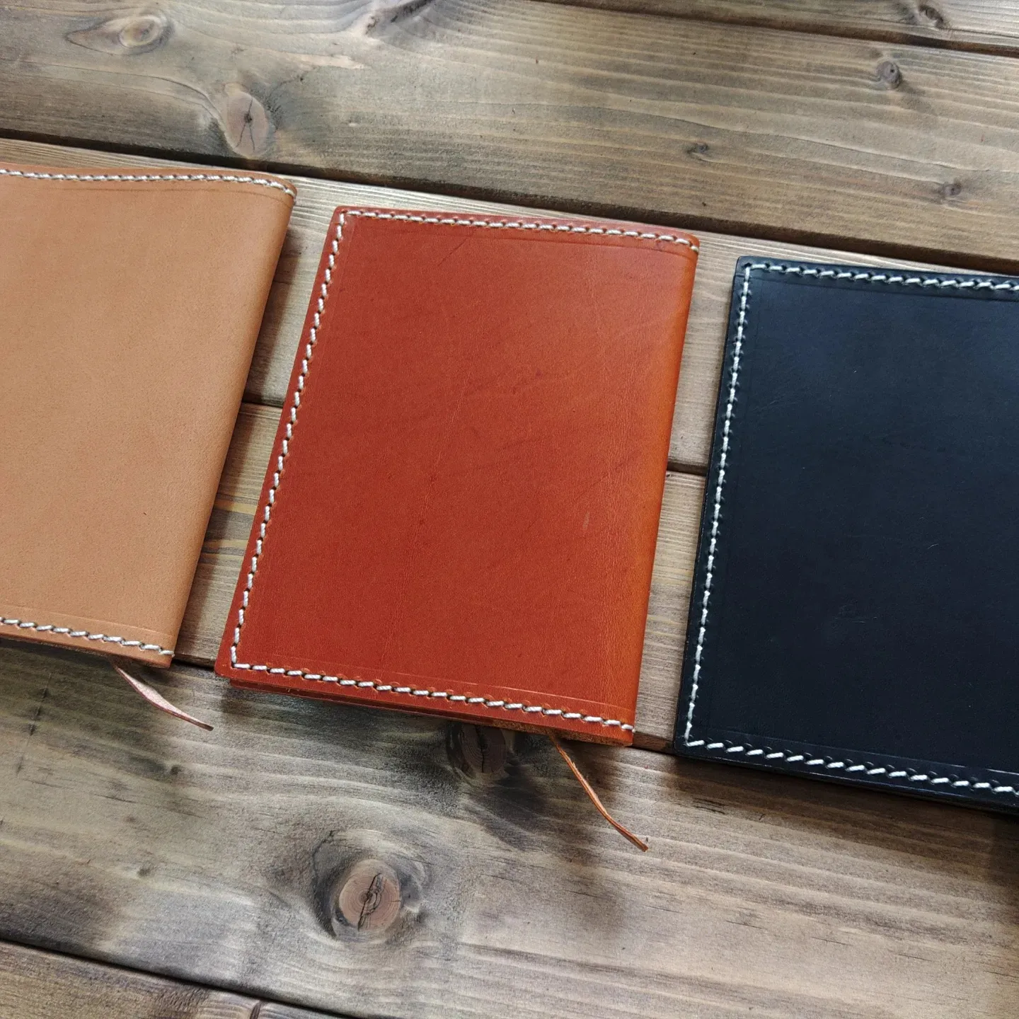 極太糸極厚ヌメ革ブックカバー再生産しました