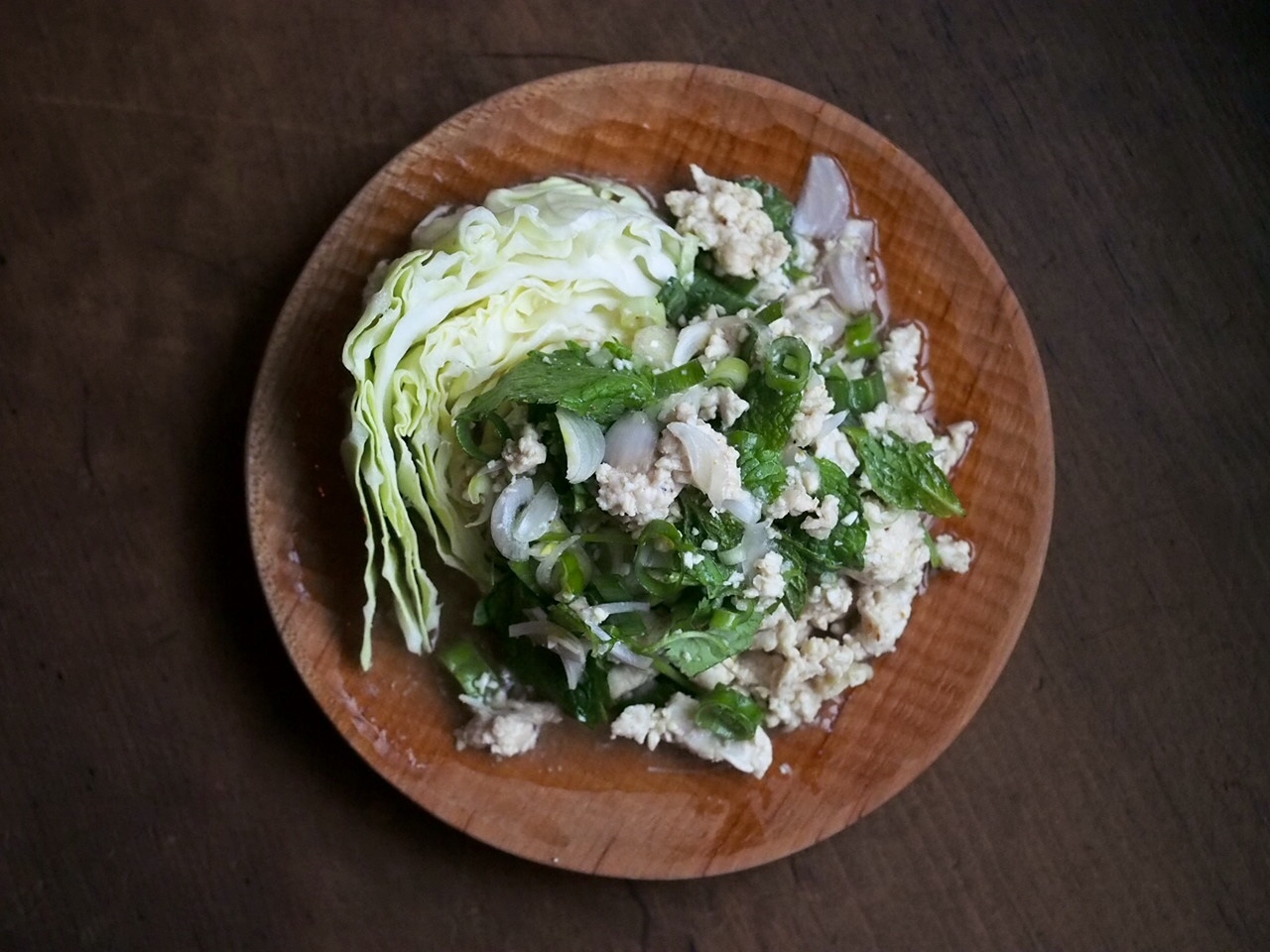ラープガイ(鶏ひき肉の香草和え)