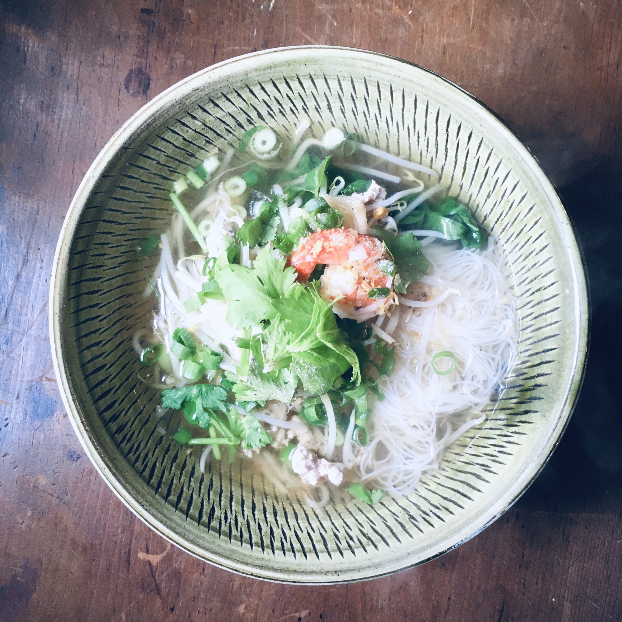 クィッティオセンミー(極細米麺のラーメン)