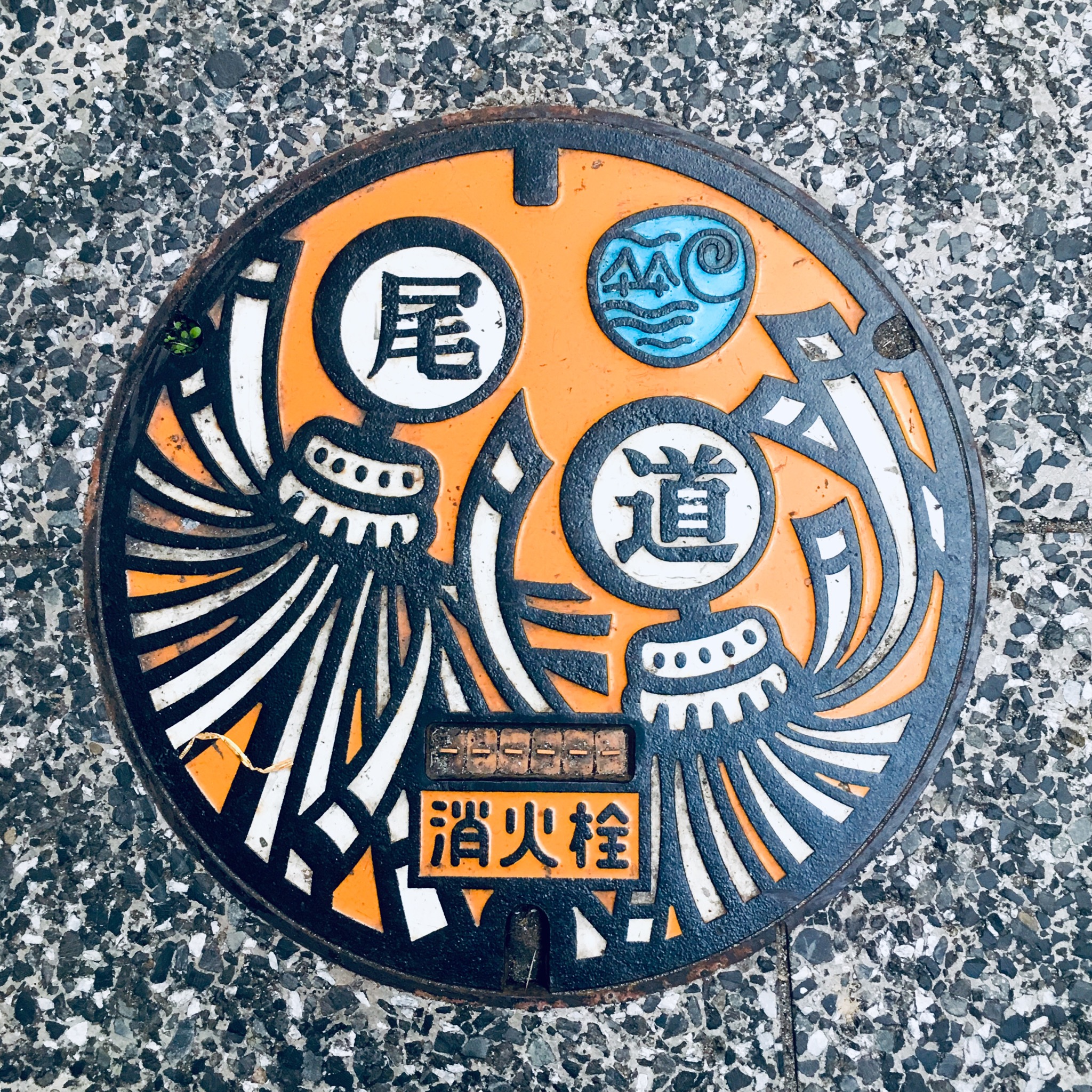 尾道のマンホール