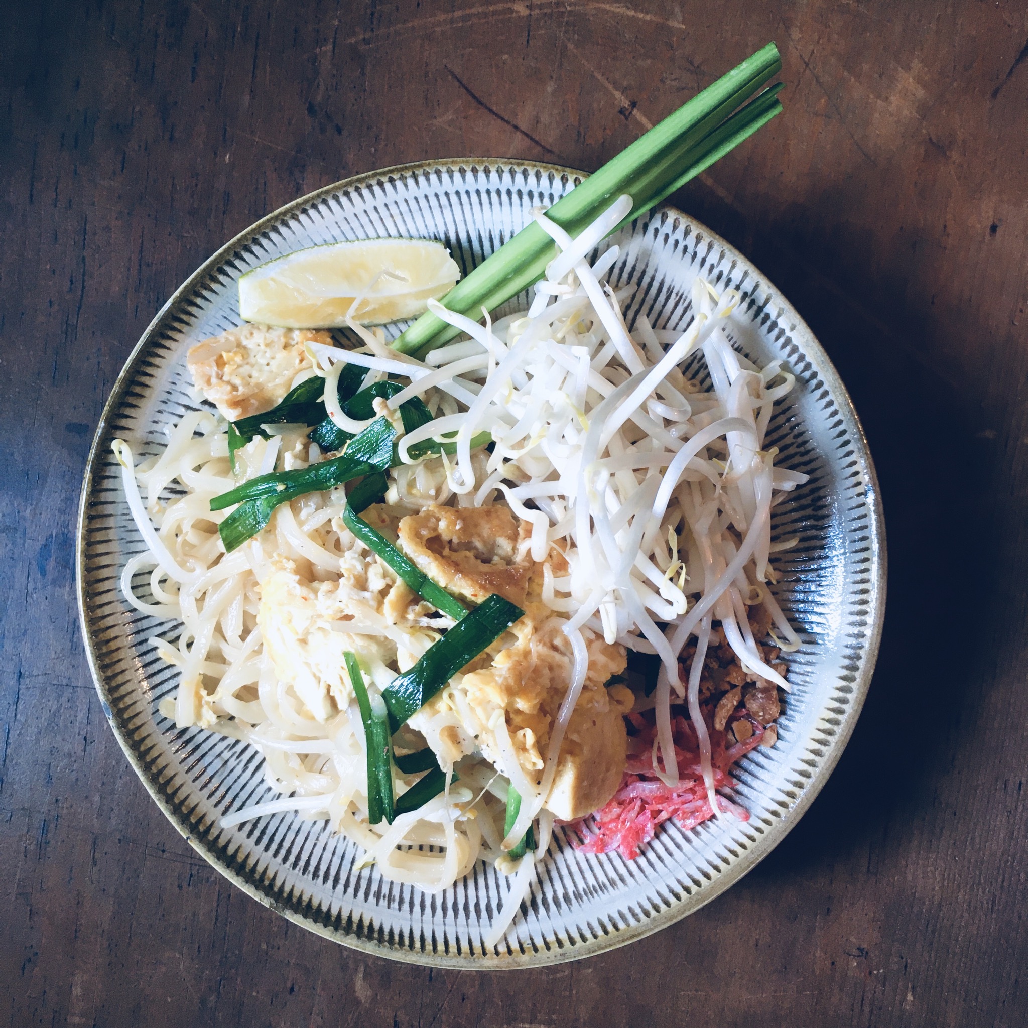 パッタイ(焼きそば)