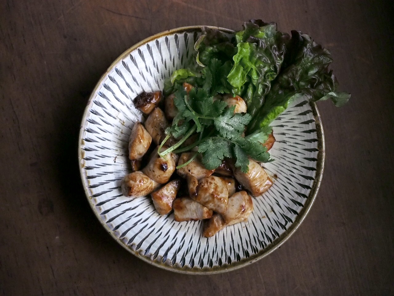ガイシーユ(鶏肉の醤油炒め)