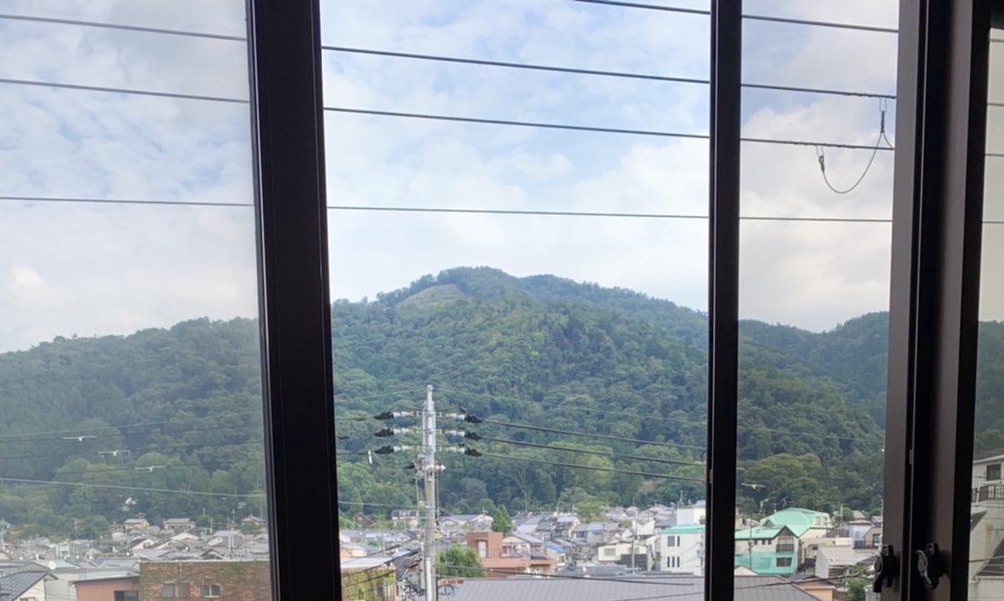 10/18(月),19(火) 店舗営業はお休みです。