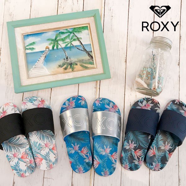 ボタニカルパターンをフットベッドにプリントしたROXYらしいシャワーサンダル🌈ＢＥＡＣＨＤＡＹＳ