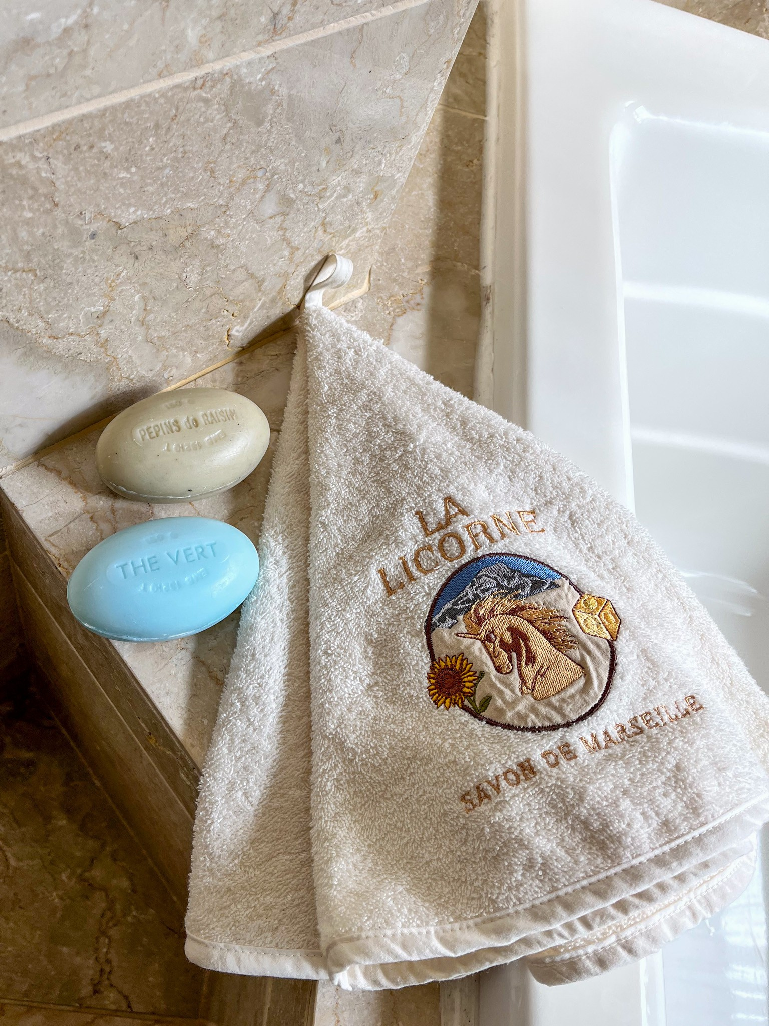 日本初上陸｜LICORNE神戸店オープンのお知らせ