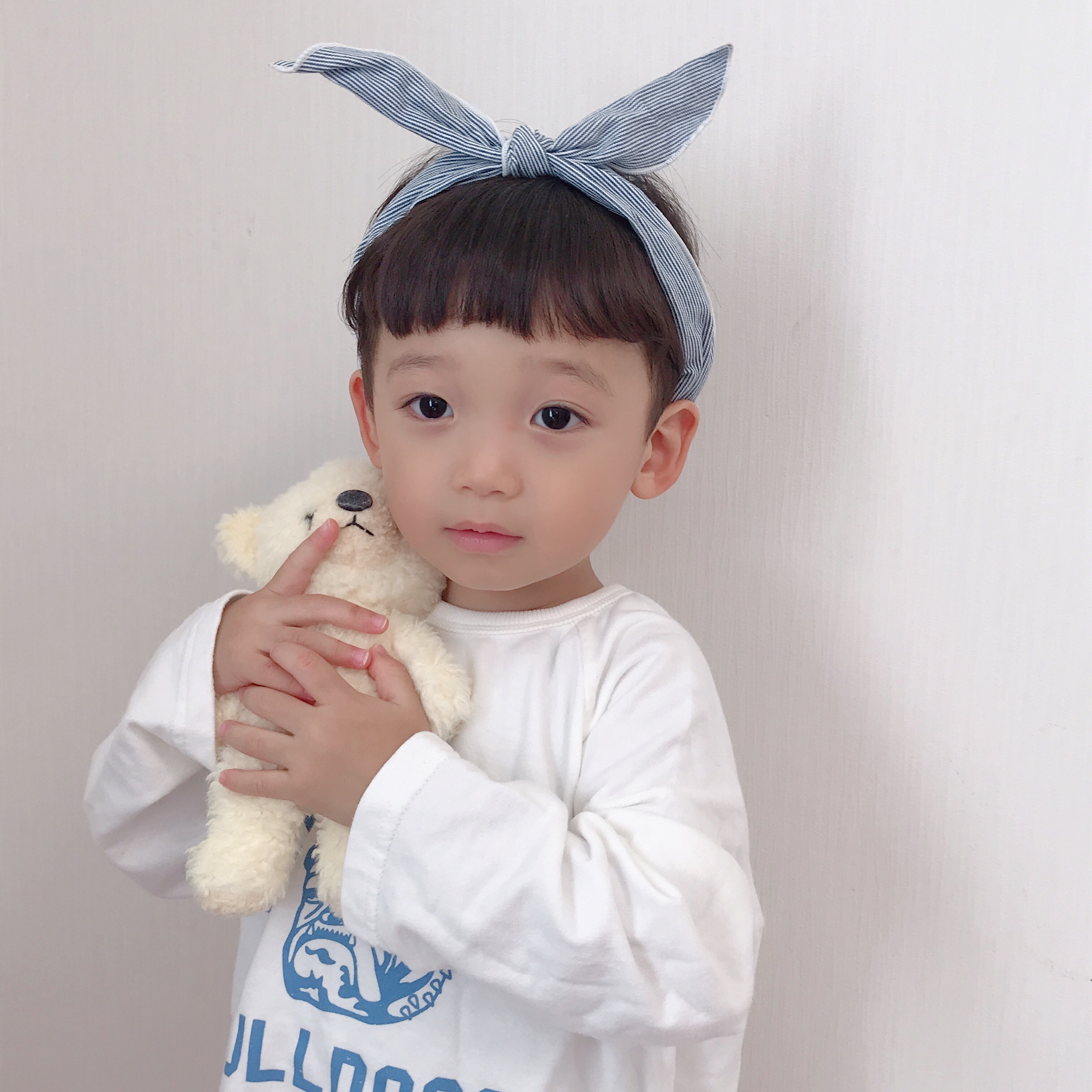 周りとかぶらない かわいすぎて抱きしめたくなるうさ耳カチューシャ 韓国子供服 ファッション雑貨専門店 Rumari Shop