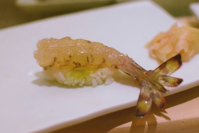 大切な人との絆を深める、冬のご馳走。活き車海老で特別な食卓を囲む喜び