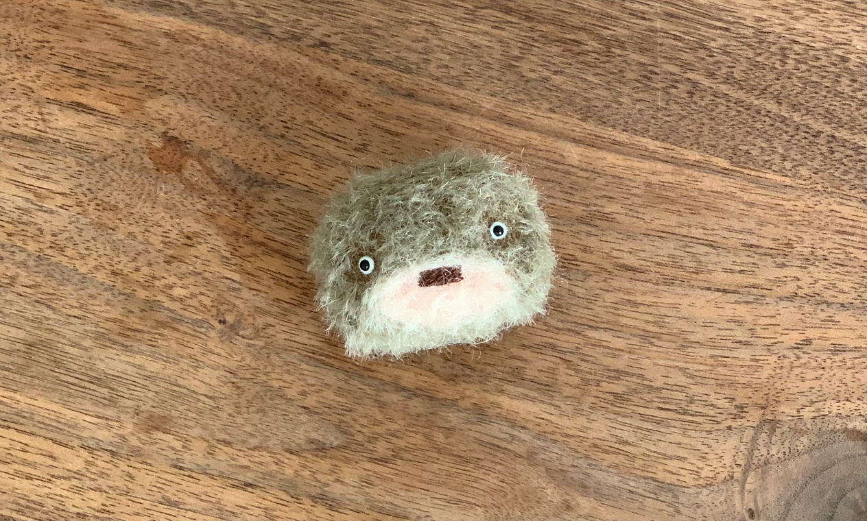 もぐらブローチ