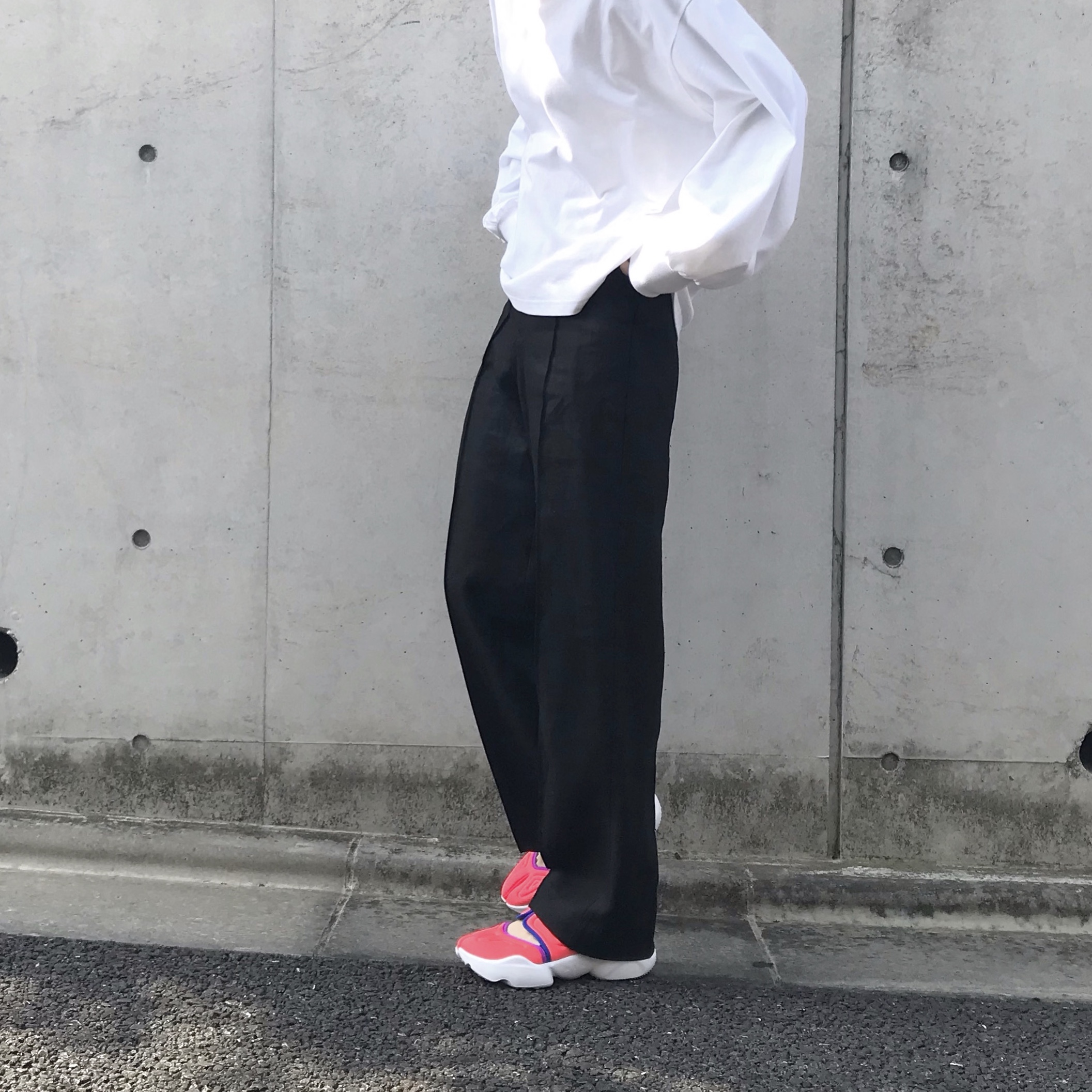 Liyoca リネンパンツ