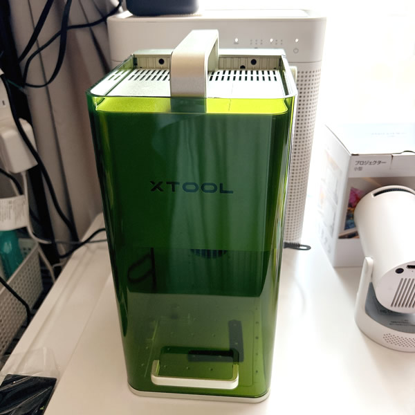 レーザー彫刻機のxTool F1を導入したので保証書を紙から金属カードに変更しました