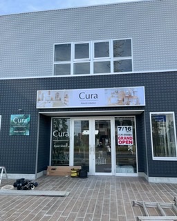 6/25 新店舗に看板が付きました〜