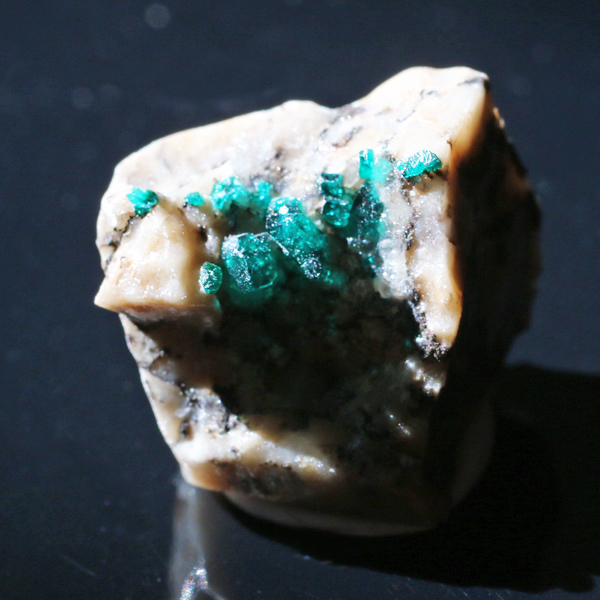 お品をアップしました！　#ダイオプテーズ /  #Dioptase #翠銅鉱　