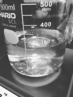 ハグシャンプー製造中