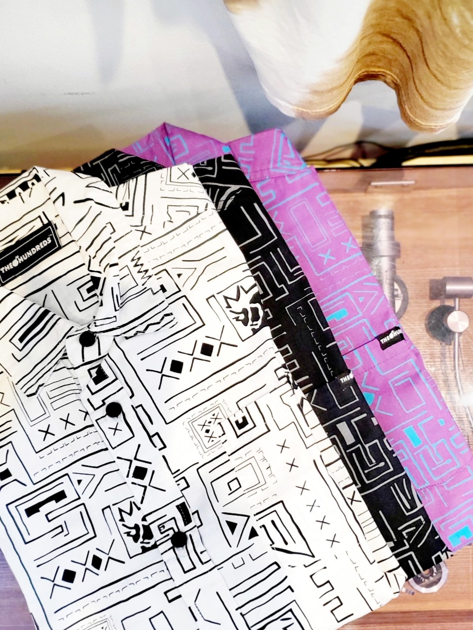 THE HUNDREDS - デッドストック SSシャツ