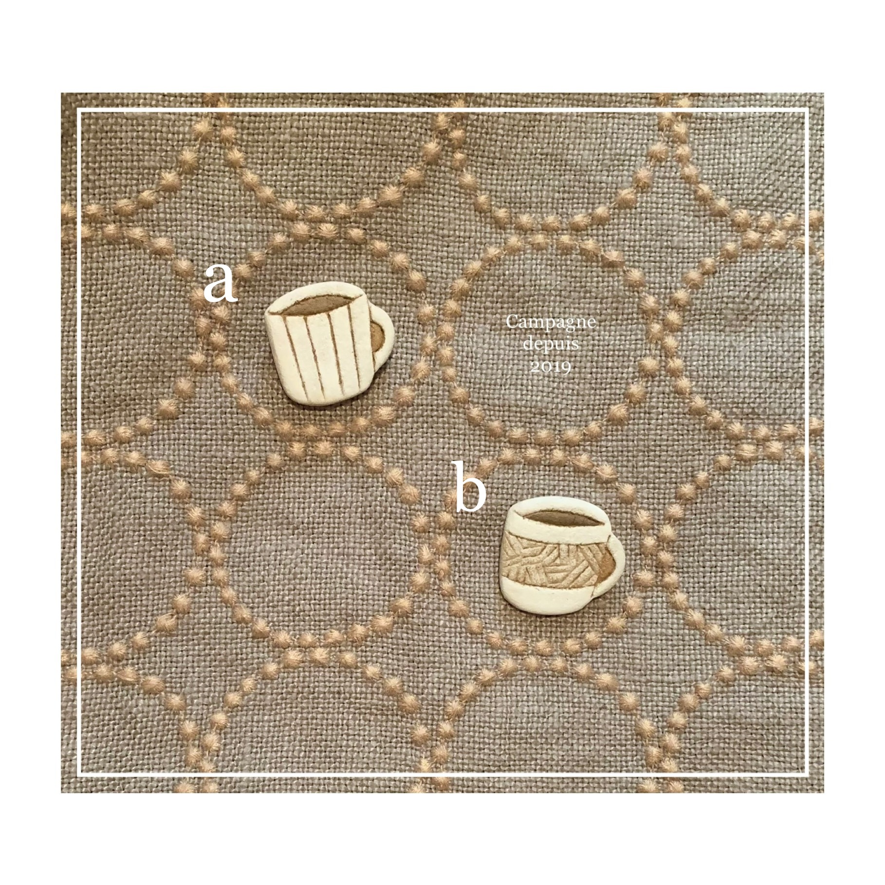 コーヒーカップのブローチ