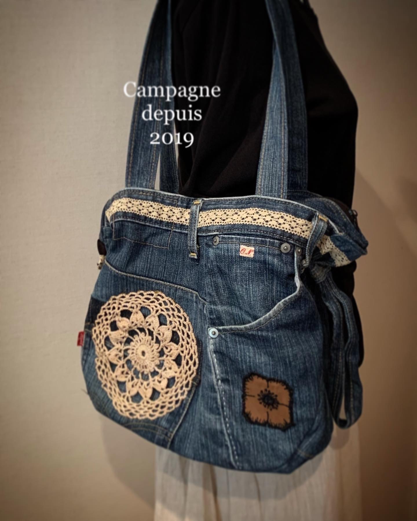 ジーンズリメイク ハンドメイドのバッグが出来ました。