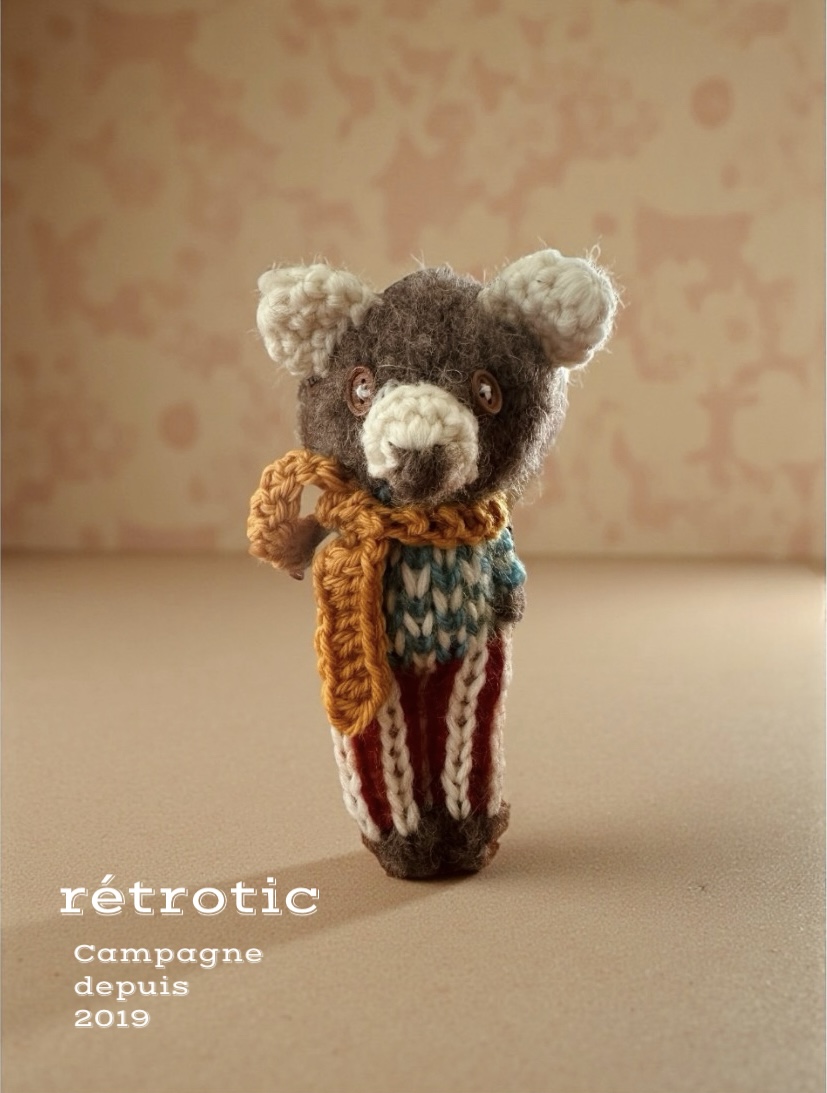 くまの編みぐるみ