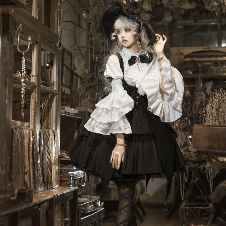 初めてのゴスロリ服｜似合うか不安な方へ ゴスロリ歴8年スタッフ莉子が答えます