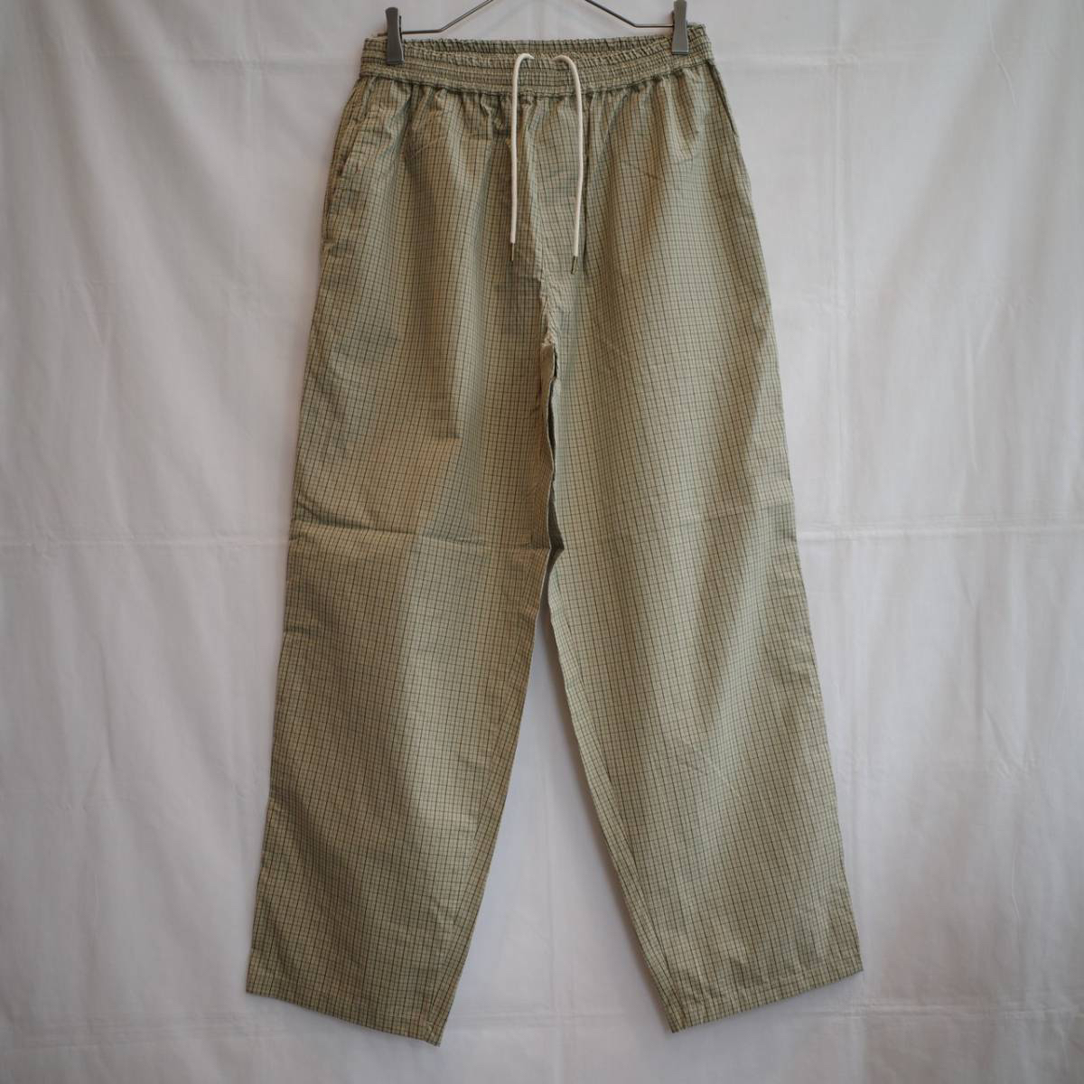 unfil /  cotton-weather wide tapered easy trousers