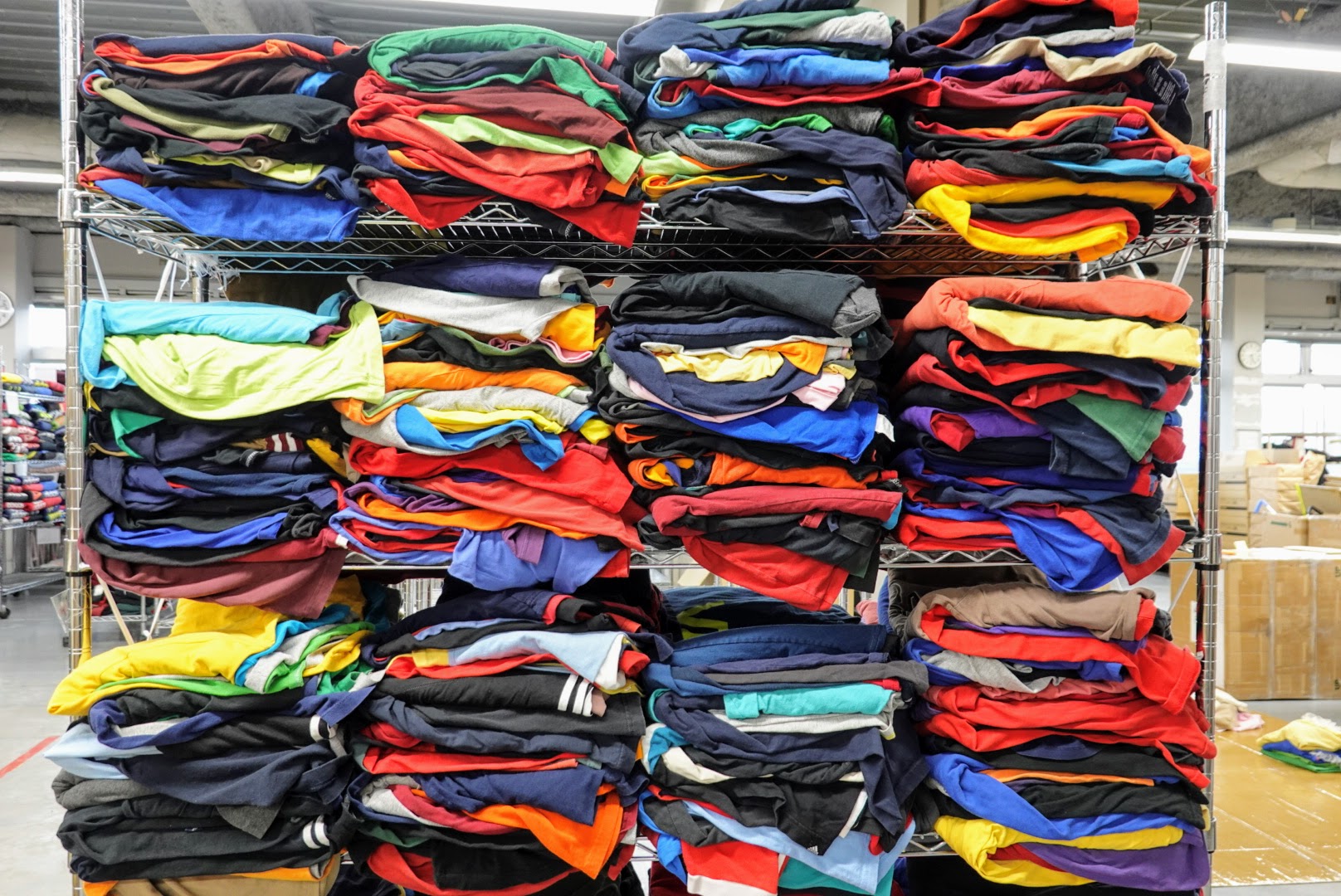 2019/06/21 アパレル企業の物流センターへ