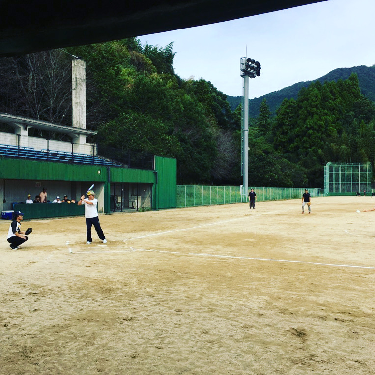 今日はソフトボール大会