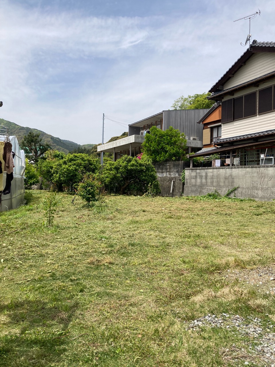 家庭菜園スペースの草刈り