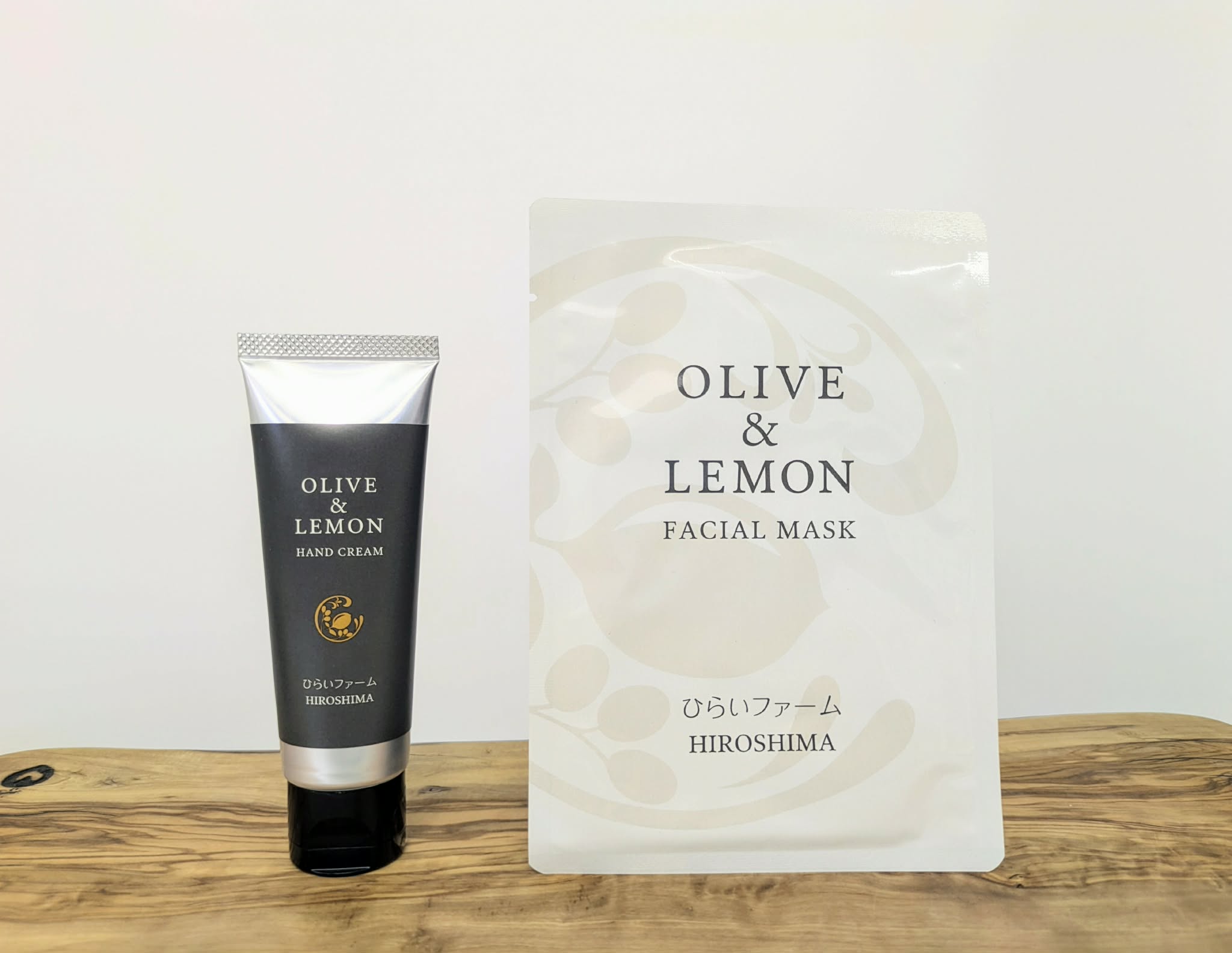 ハンドクリームとフェイシャルマスク