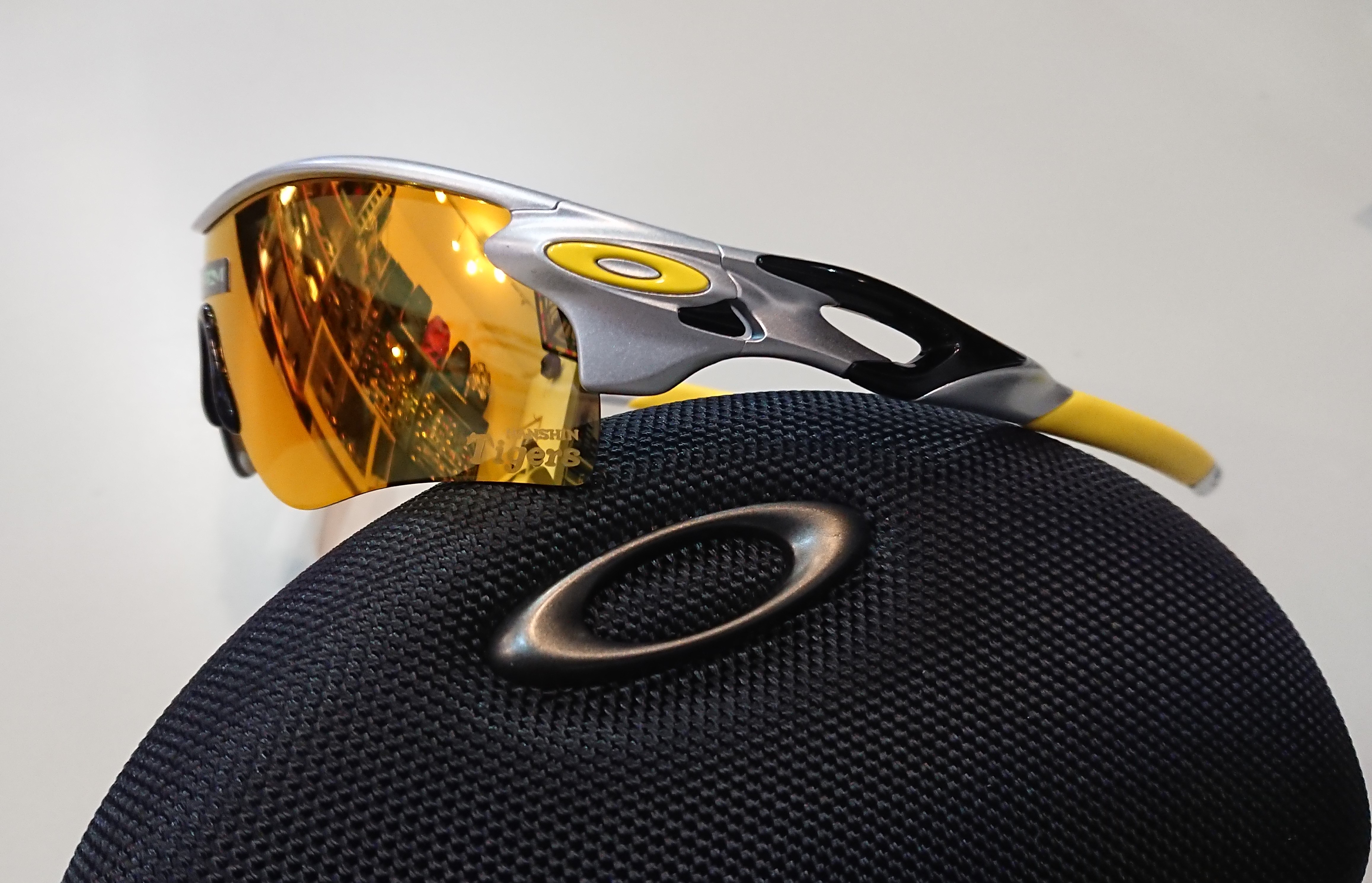 oakley radarlock JAPAN BASEBALL COLLECTION 限定品入荷