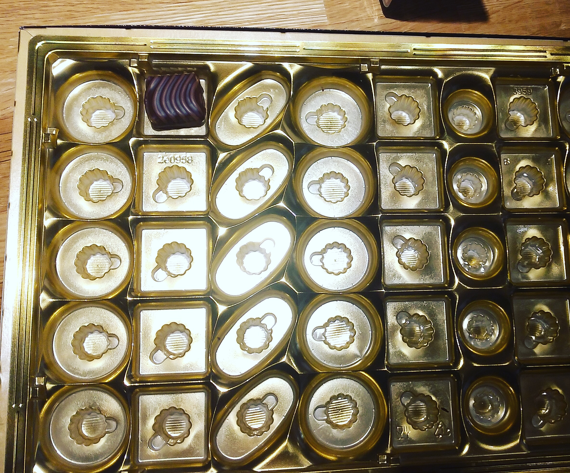チョコ
