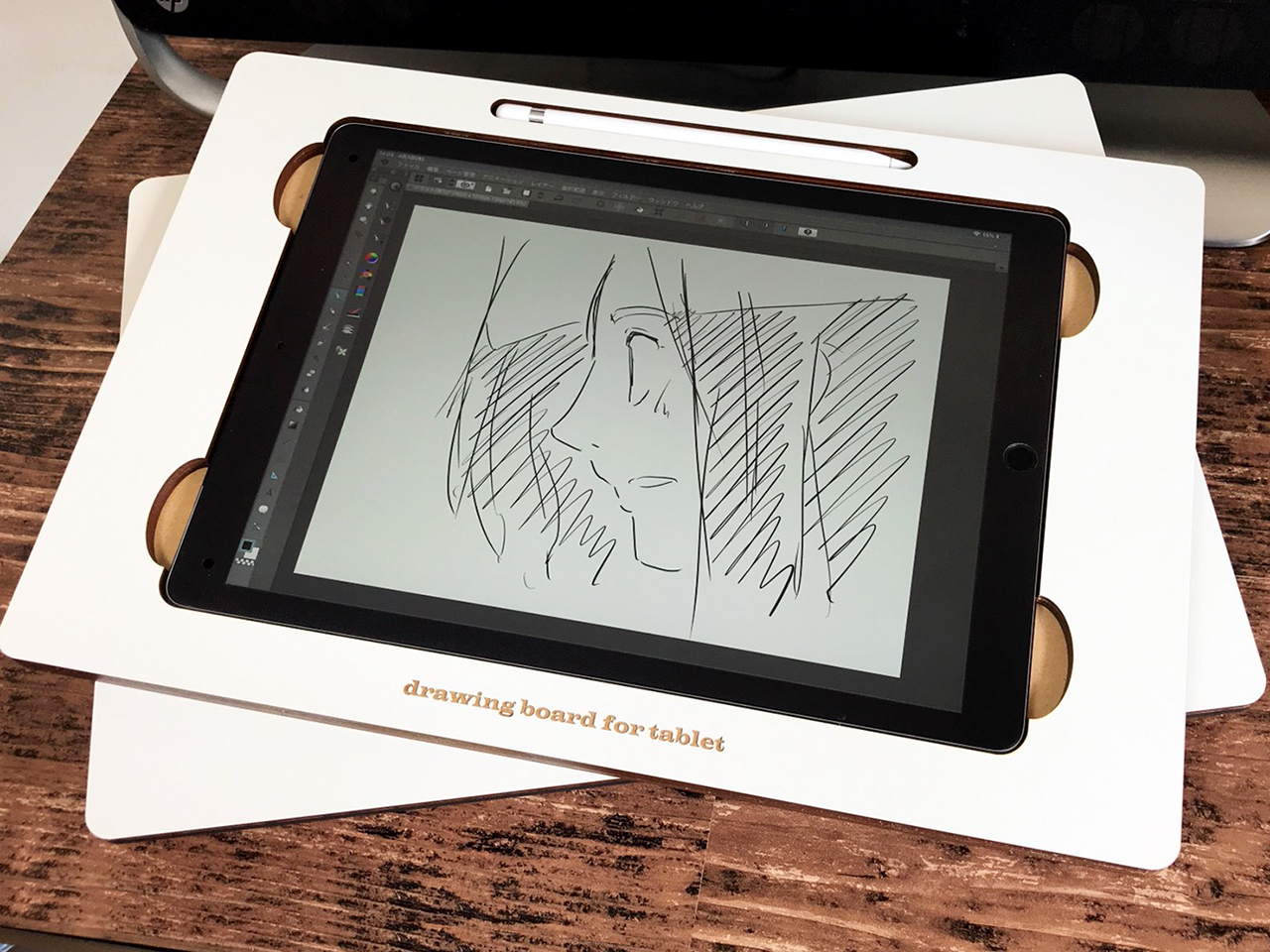 ご要望の多かった第1世代、第2世代のiPad Pro12.9用の回転式タイプが完成しました！