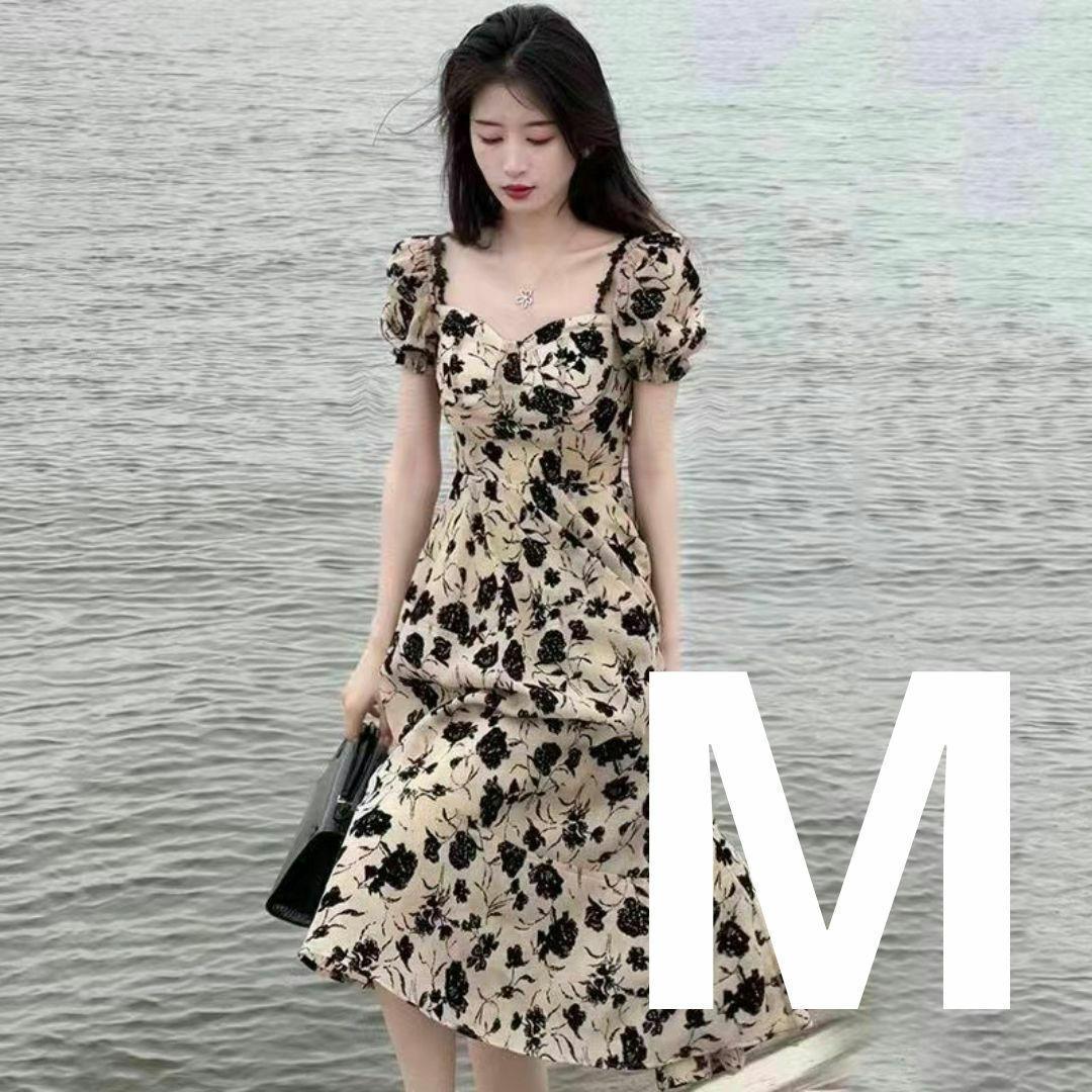 【完売しました！】大人気のベージュ×花柄ワンピース！次のお気に入りは見つかりませんか？